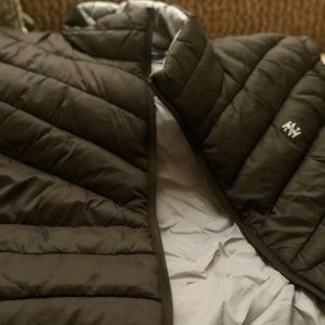 IZOD lightweight vest- Men’s